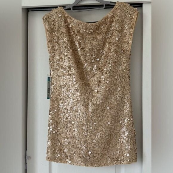 Alice + Olivia Casey off the shoulder sequin tee in eggshell x-small NWT gold - Picture 8 of 10